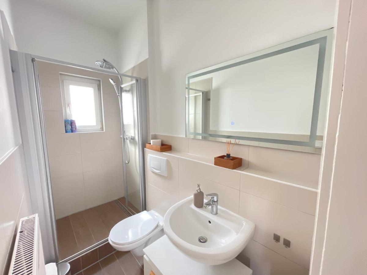 65Qm - City - Popular Street - Limmerstrasse - Mallibase Apartments Hannover Esterno foto